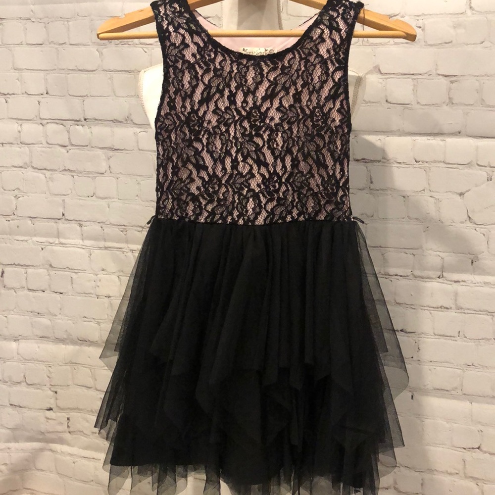 Black and pink lace frilly dress Size 10